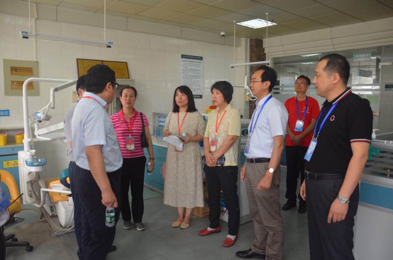 口腔医学院（口腔医院）圆满完成2019年度执业医师实践技能考试任务